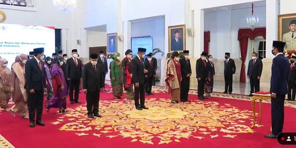 Presiden Jokowi Lantik 17 Duta Besar, Ada Dua Orang Batak, Berikut Nama-Namanya